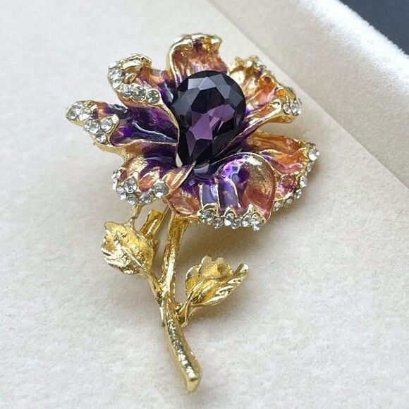 Yellow Gold with Amethyst and Diamond Crystal Enamel Flower Pin Back Brooch - Picture 4 of 8